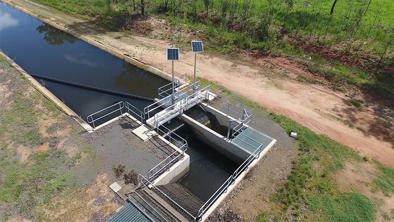 An automated overflow flume gate which was constructed as part of the Mareeba Dimbulah Water Efficiency project.